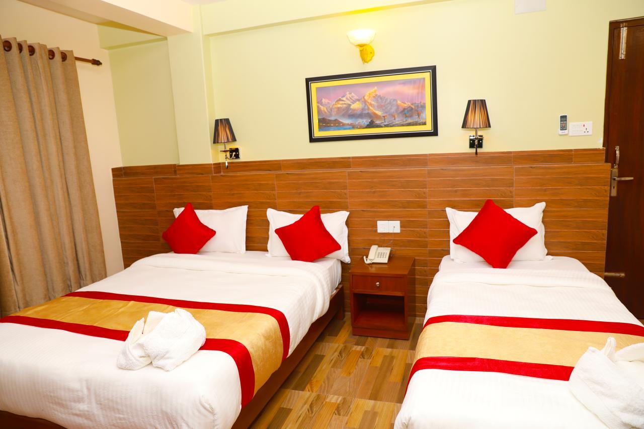 Hotel Guru Покхара Экстерьер фото
