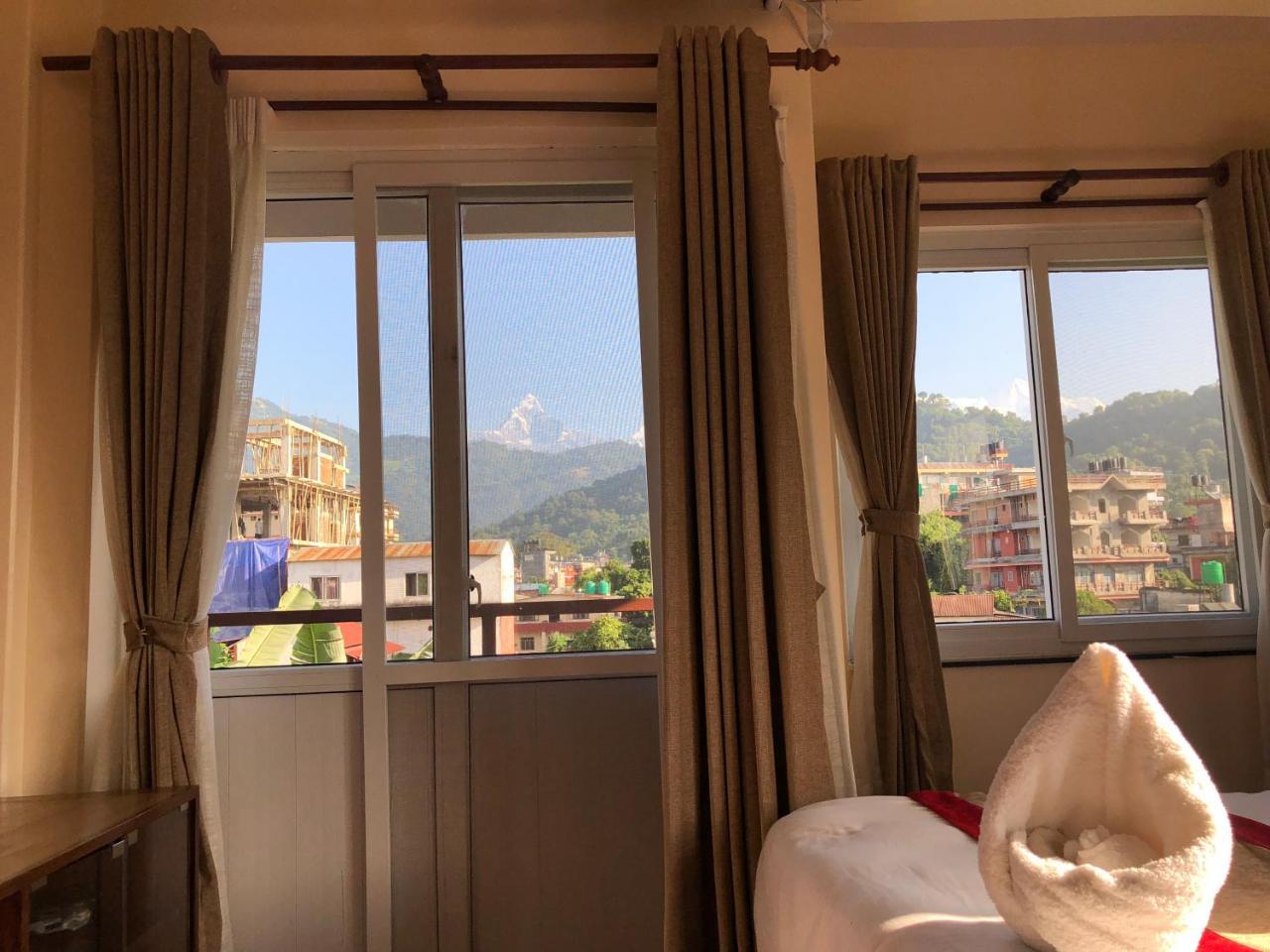 Hotel Guru Покхара Экстерьер фото