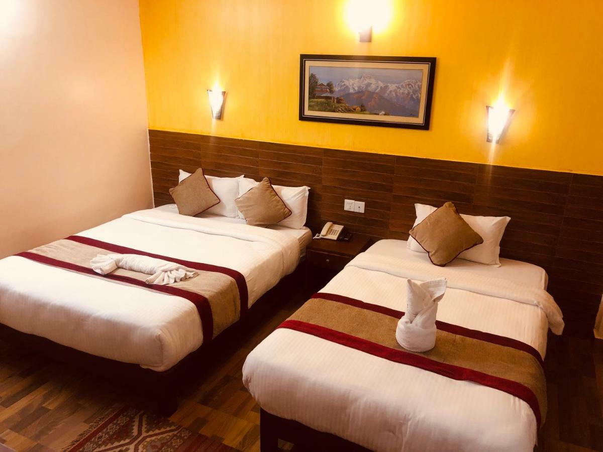 Hotel Guru Покхара Экстерьер фото