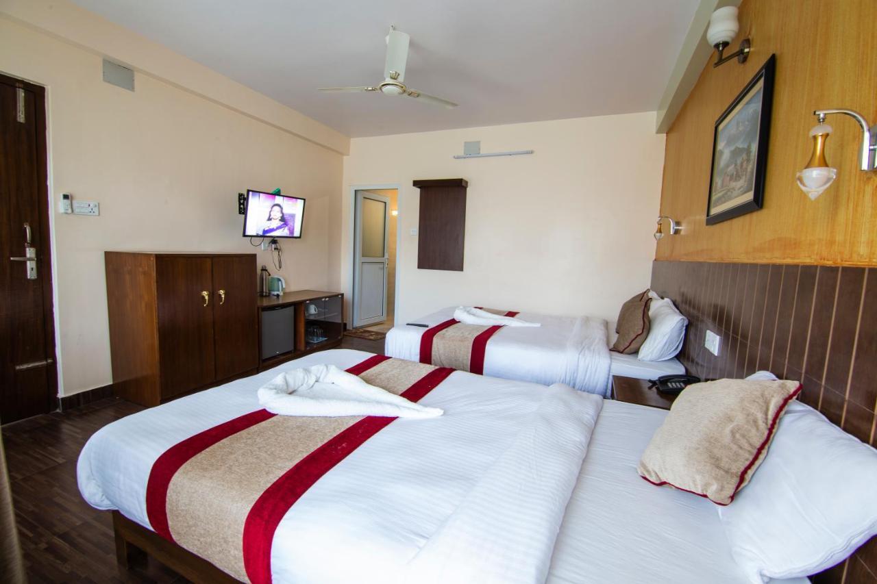 Hotel Guru Покхара Экстерьер фото