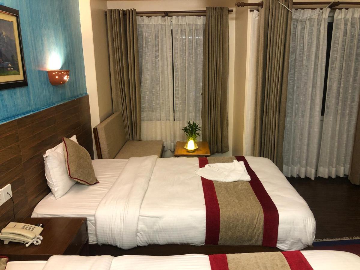Hotel Guru Покхара Экстерьер фото